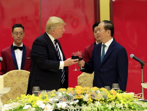 Chủ tịch nước chủ trì Quốc yến chào mừng chuyến thăm của Tổng thống Hoa Kỳ